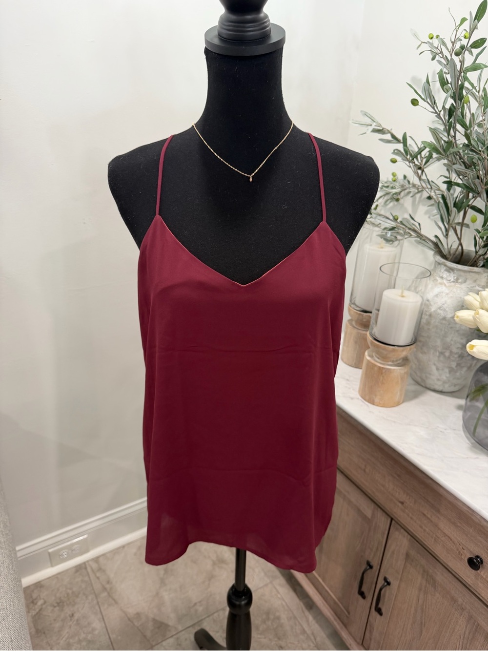 Express Spaghetti Strap Downtown Reversible Tank Top in Burgundy and Muted Coral - Picture 4 of 9